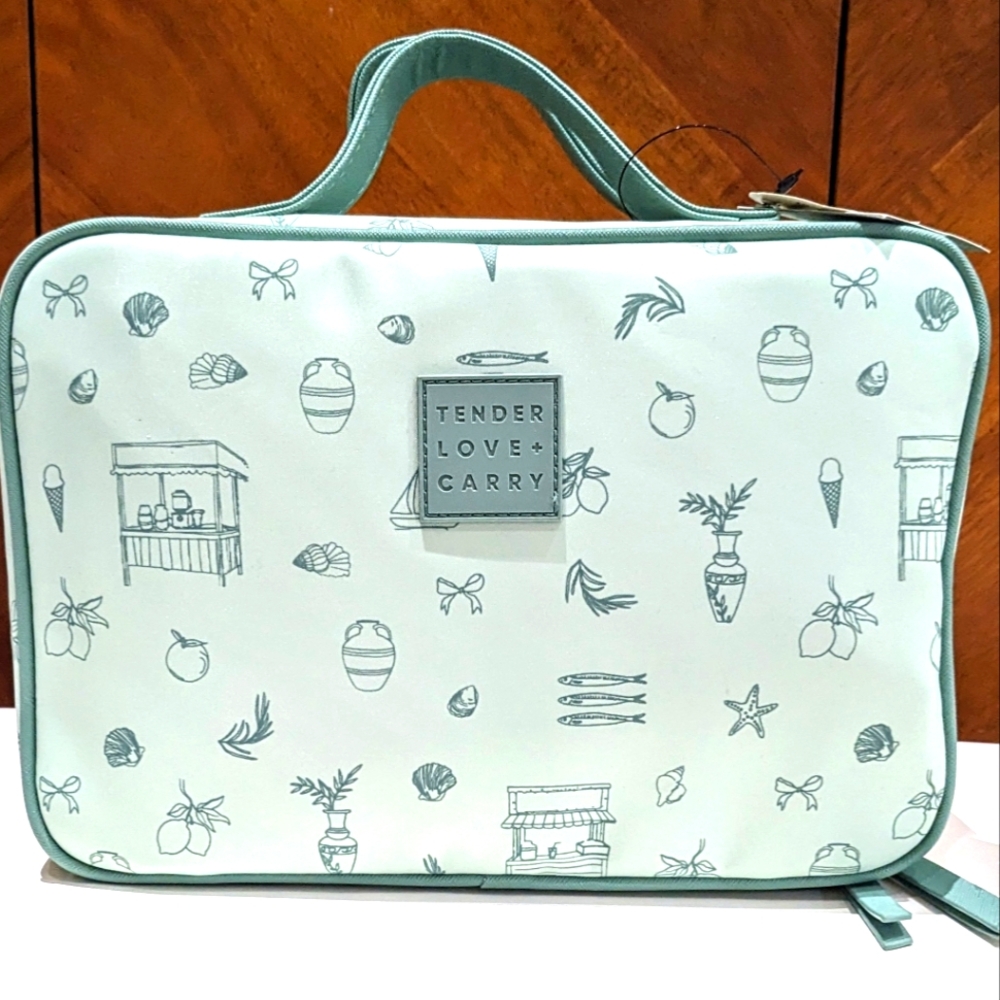 NWT Tender Love + Carry Toiletry Weekender Bag with Hanger Plants Gardener